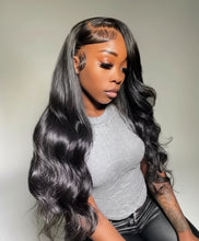 Load image into Gallery viewer, Body Wave Bundles With Closure 4x4 Lace Peruvian
