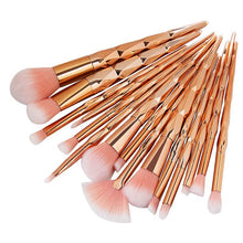 Load image into Gallery viewer, 15pcs 3D Makeup Brushes Set High Quality Foundation Blusher Powder Brush Tools Flat Eyeliner Full Function Makeup Brush Kit
